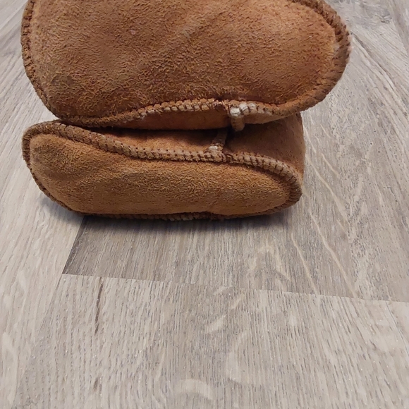 Emu Baby Booties - Picture 2 of 3